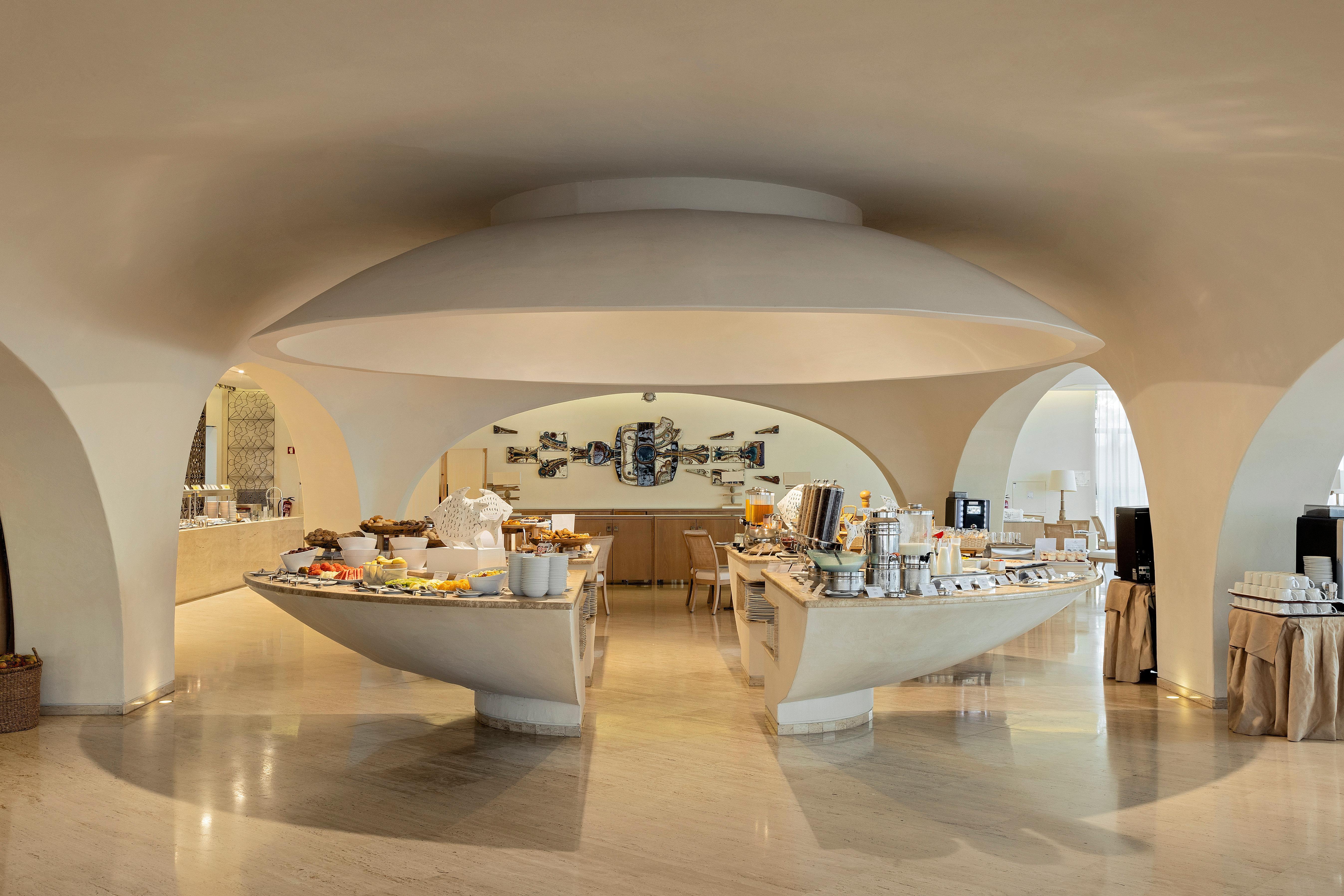 Crowne Plaza Vilamoura - Algarve By Ihg Bagian luar foto The restaurant