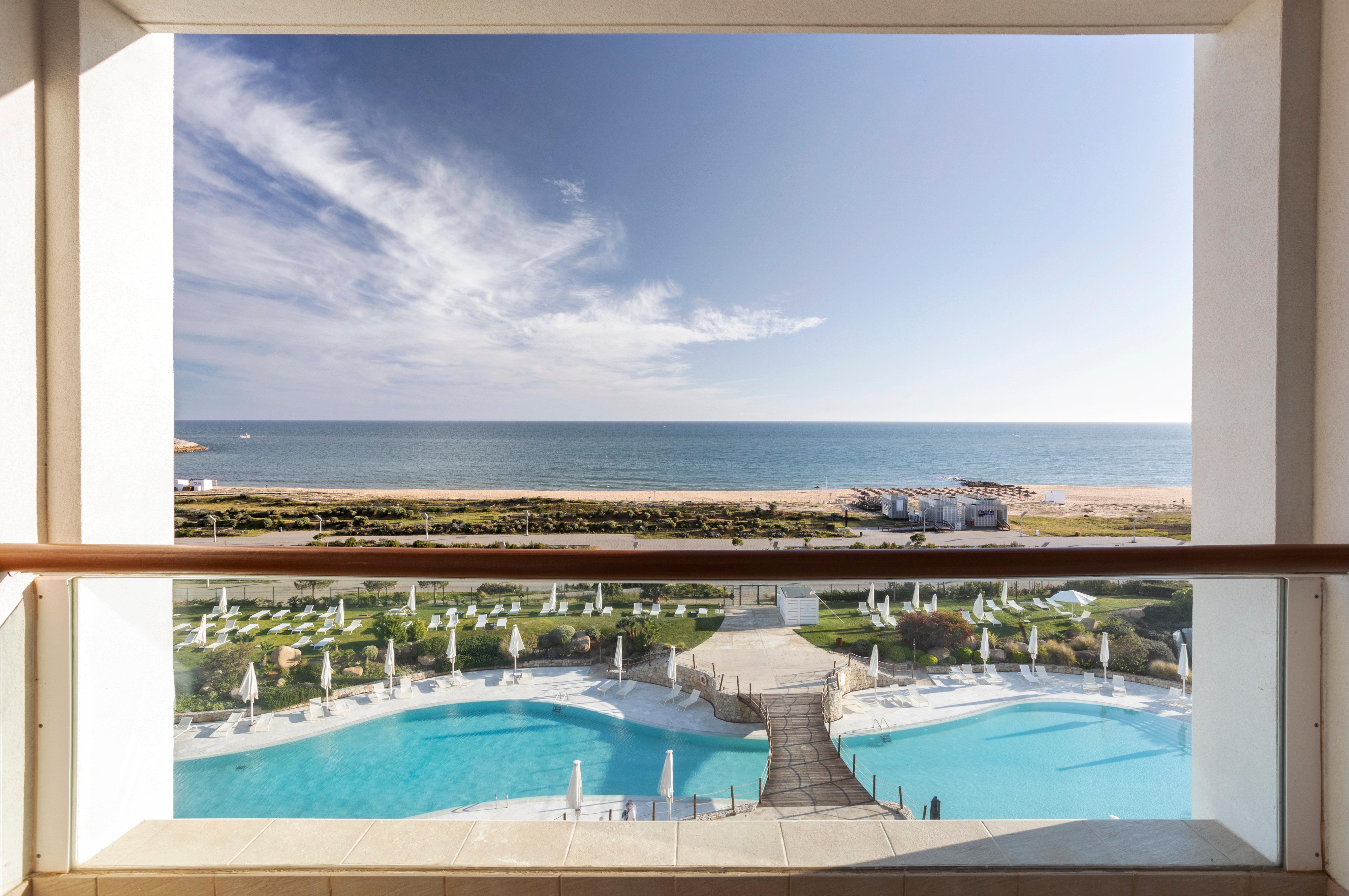 Crowne Plaza Vilamoura - Algarve By Ihg Bagian luar foto View from the hotel