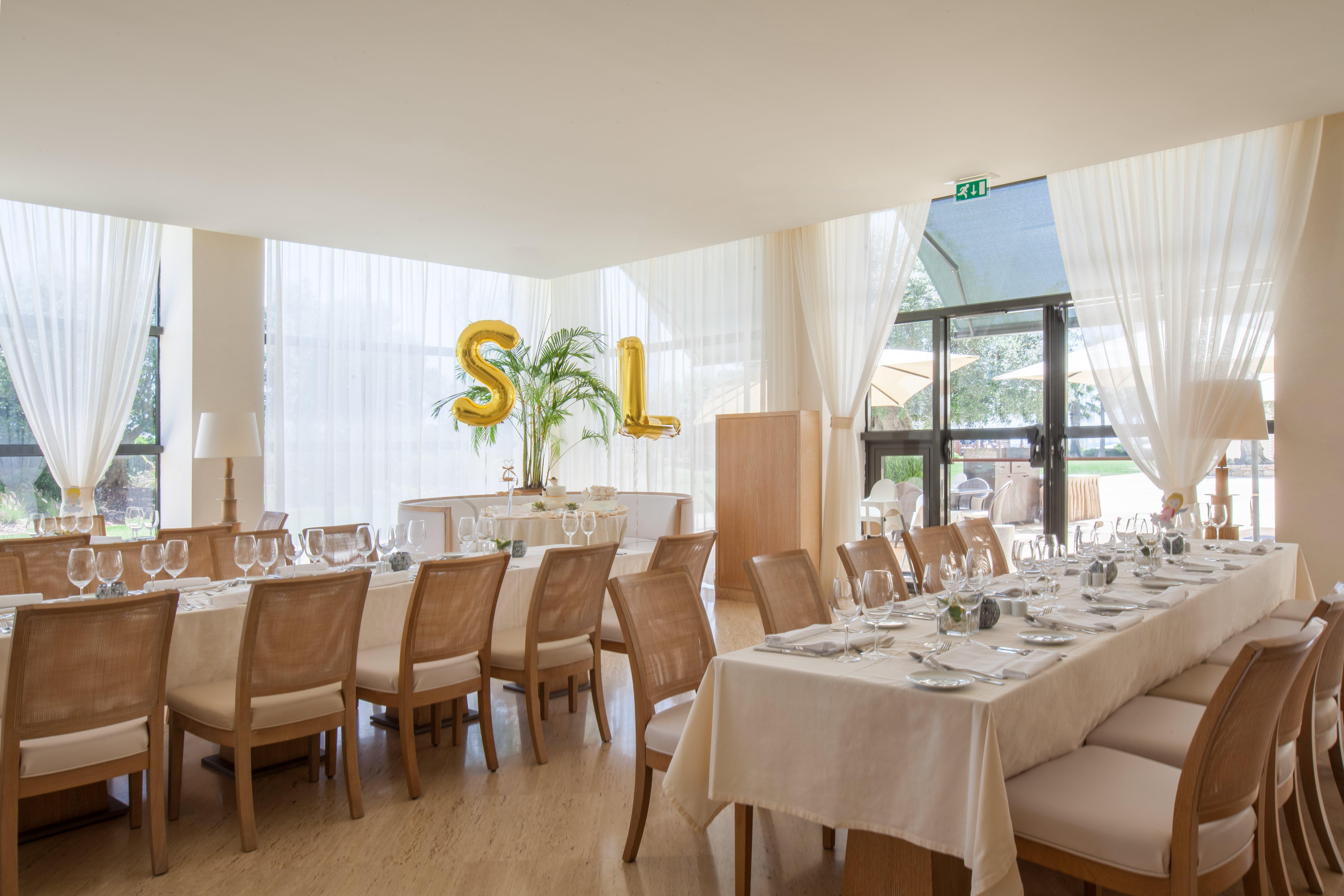 Crowne Plaza Vilamoura - Algarve By Ihg Bagian luar foto The interior of the restaurant