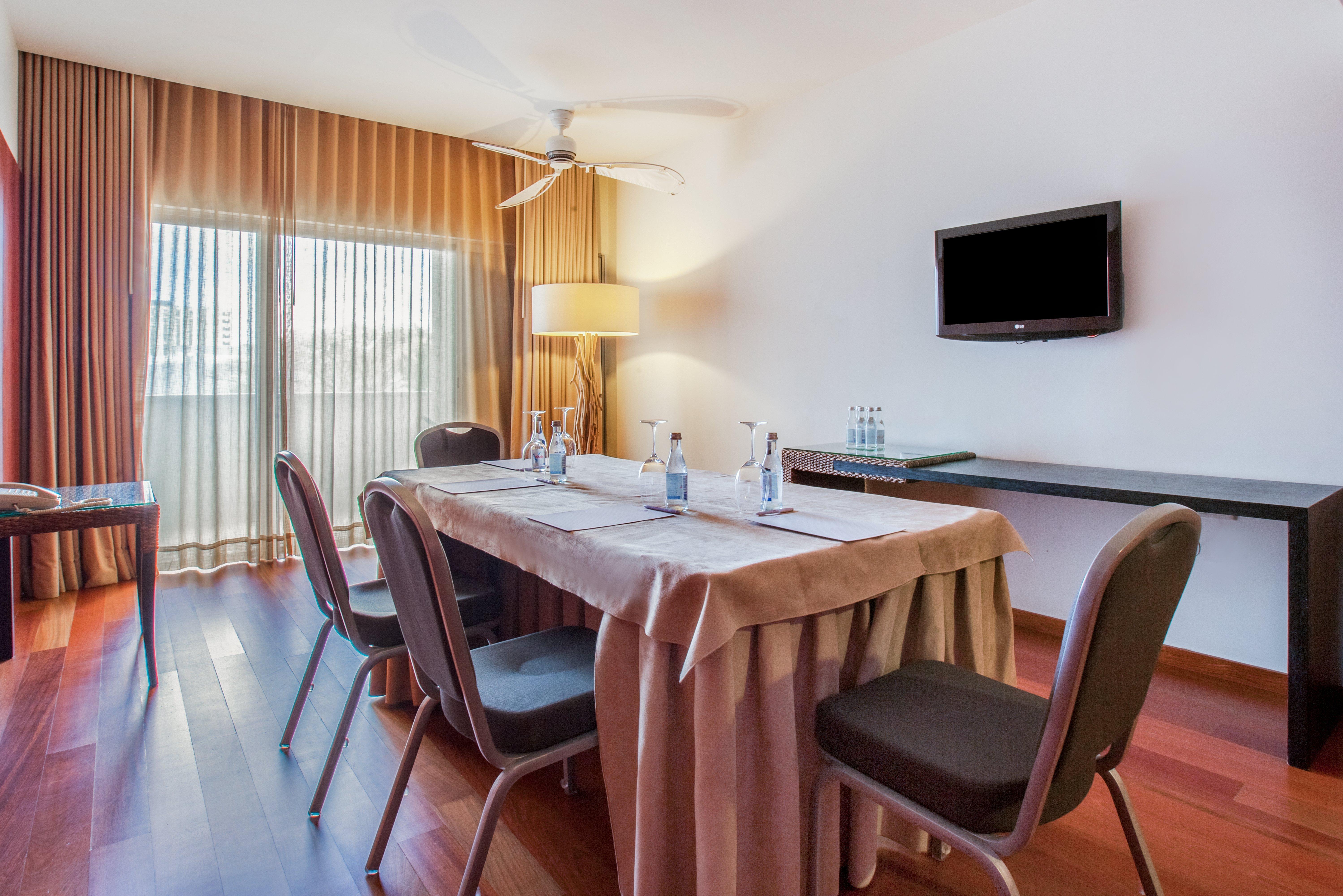 Crowne Plaza Vilamoura - Algarve By Ihg Bagian luar foto Meeting room